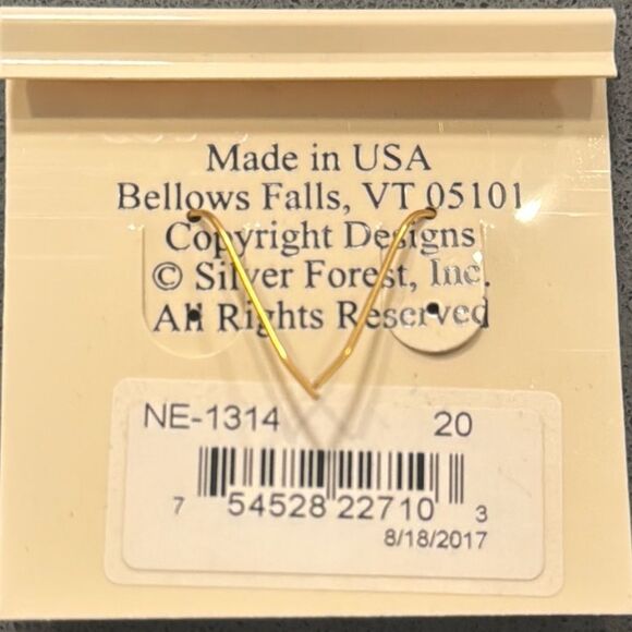 Silver Forest NWT dragonfly tear drop earrings - Picture 3 of 4